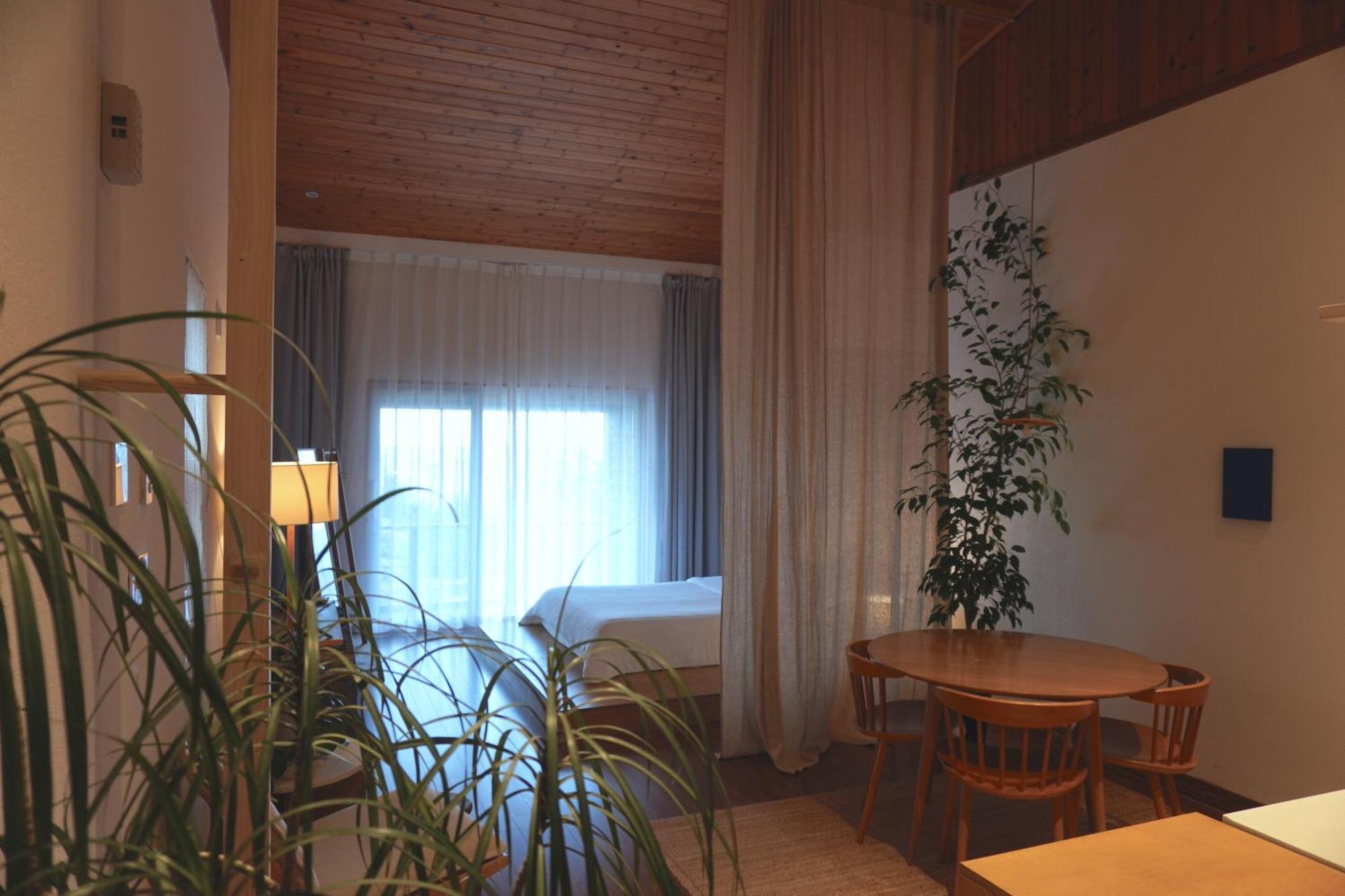 At Corner Resort & Garden Jeju Exteriör bild